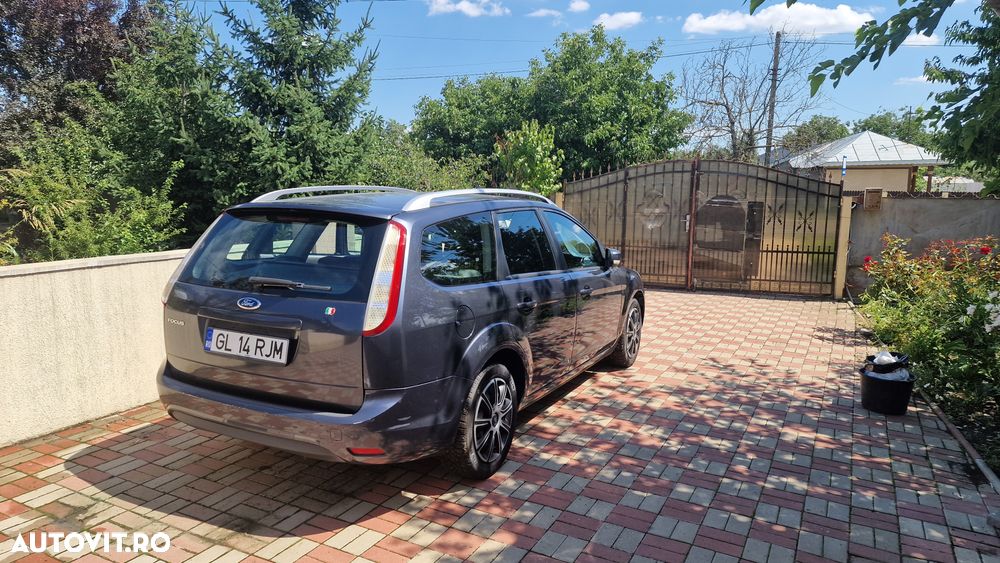 Ford Focus - 11
