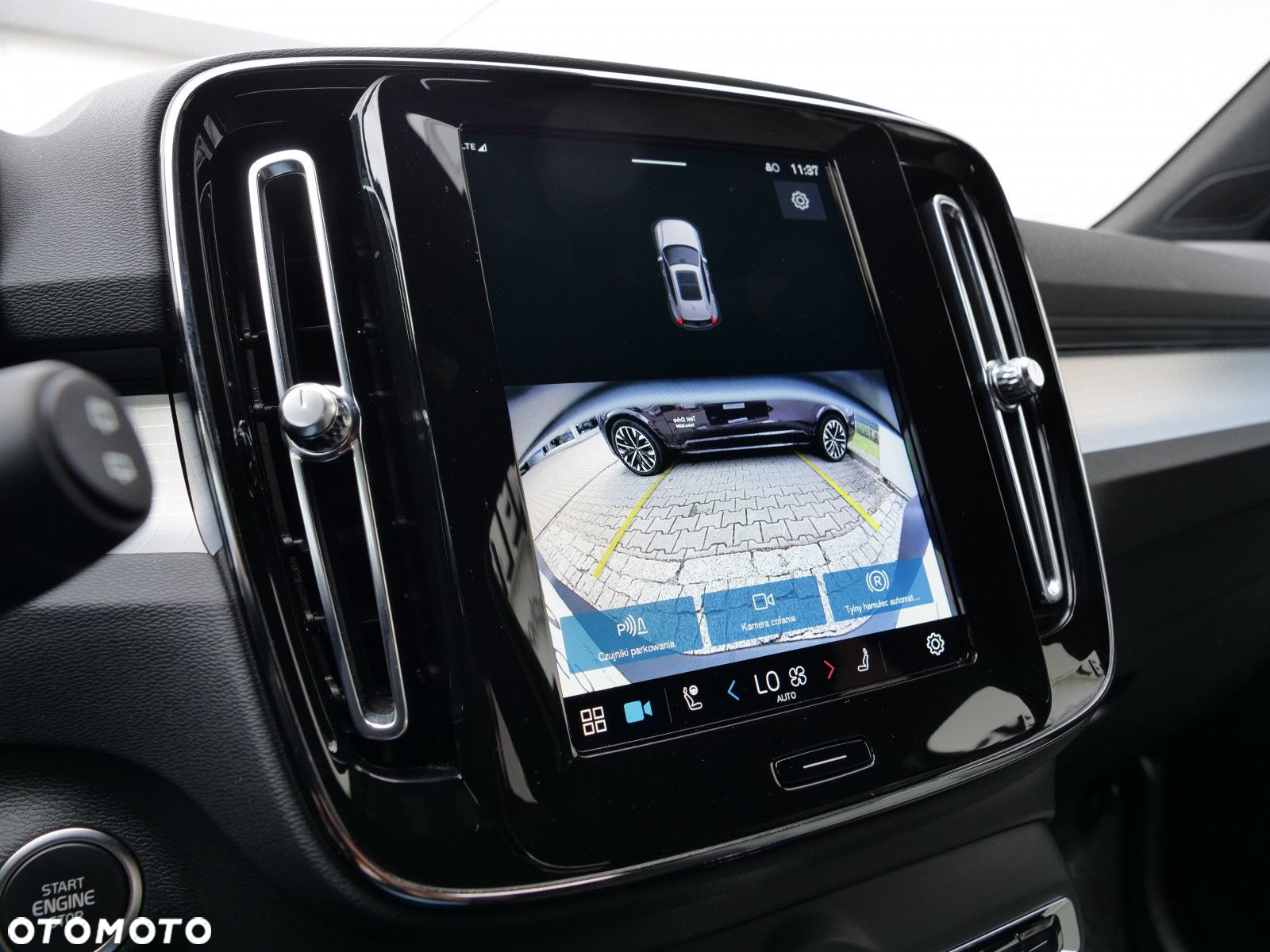Volvo XC 40 - 22