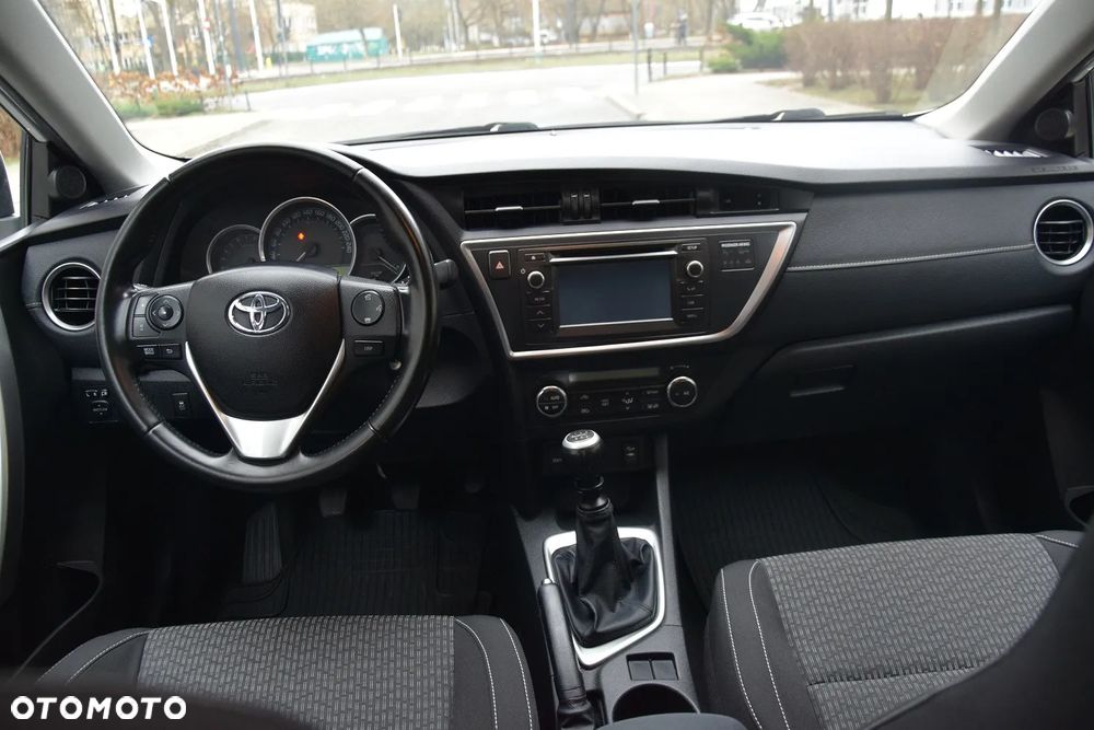 Toyota Auris 1.33 VVT-i Premium - 13