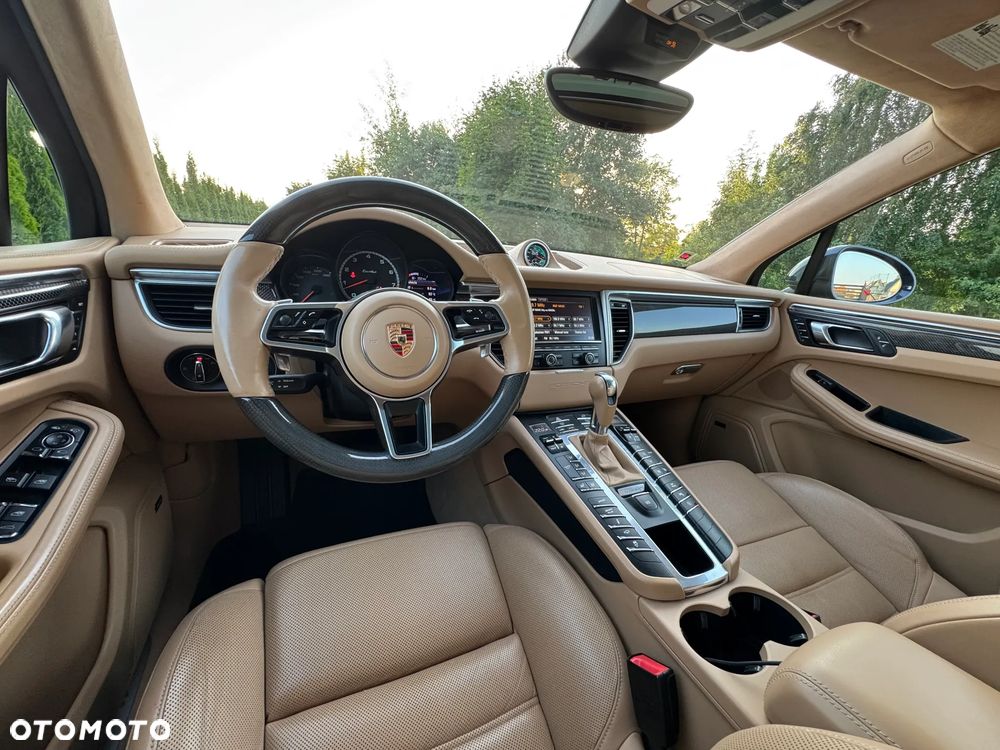 Porsche Macan Turbo PDK - 22