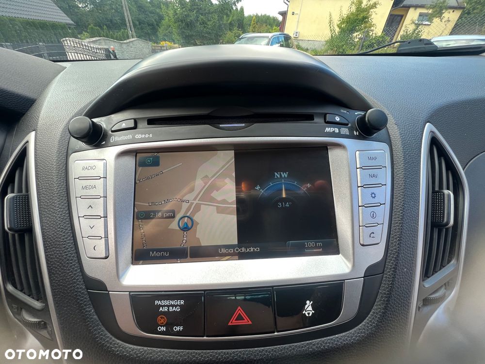 Hyundai ix35 2.0 CRDi 4WD Fifa World Cup Gold Edition - 22