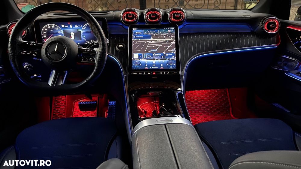 Mercedes-Benz GLC 300 e 4Matic 9G-TRONIC AMG Line Advanced - 5