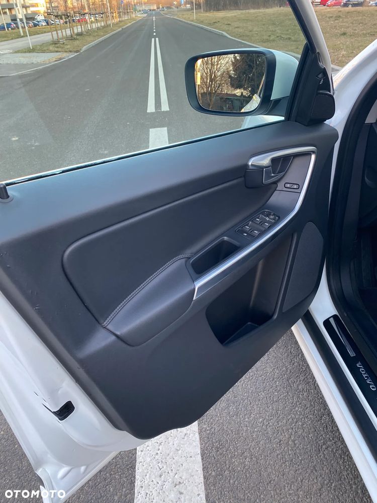 Volvo XC 60 - 13