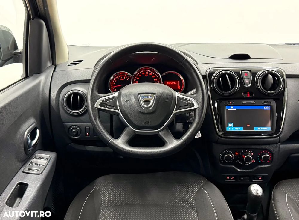 Dacia Lodgy dCi 90 Essential - 8