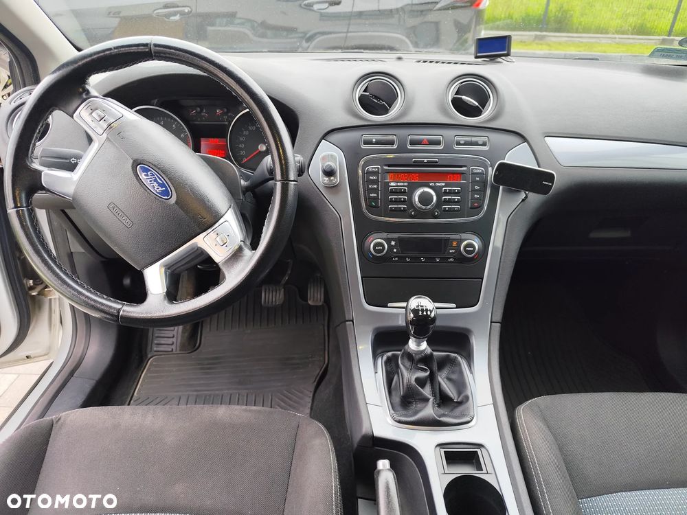 Ford Mondeo 1.6 T Titanium - 18