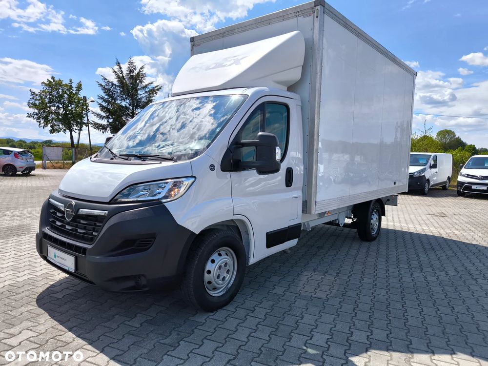 Opel Movano