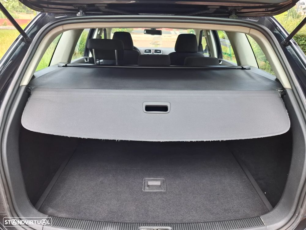 VW Golf Variant 2.0 TDi Confortline - 8