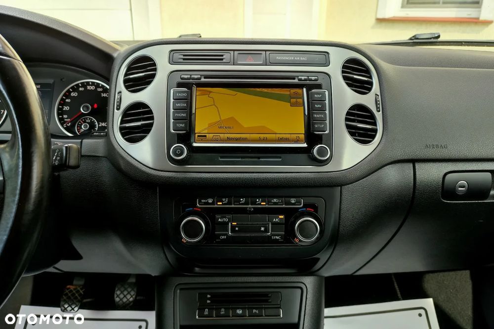 Volkswagen Tiguan - 24