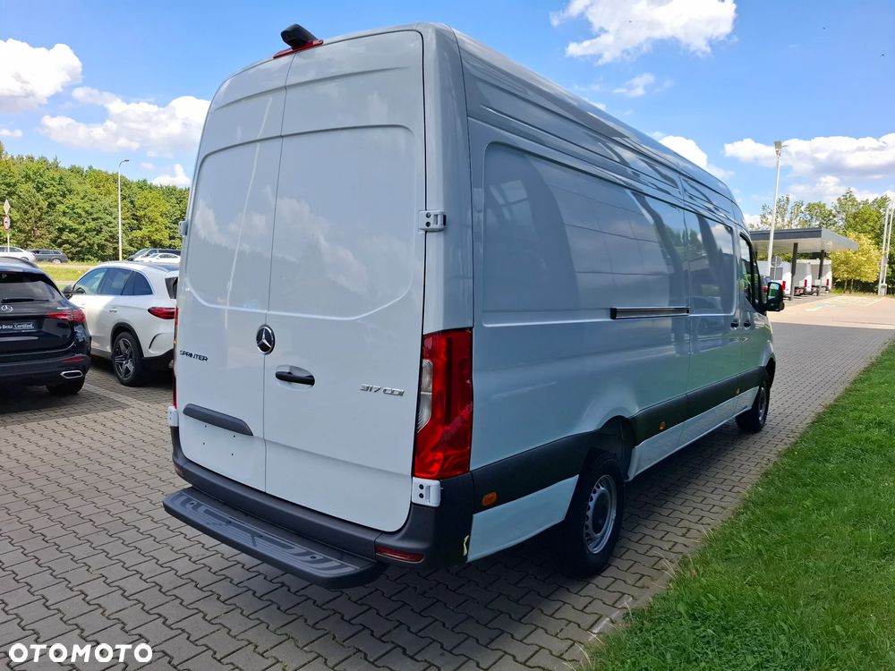 Mercedes-Benz Sprinter 317 CDI Furgon PRO długi 4325 mm L3H2 - 8