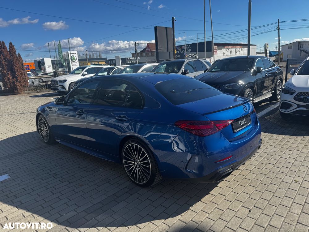 Mercedes-Benz C 300 4Matic 9G-TRONIC AMG Line - 21
