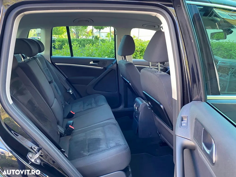 Volkswagen Tiguan - 11