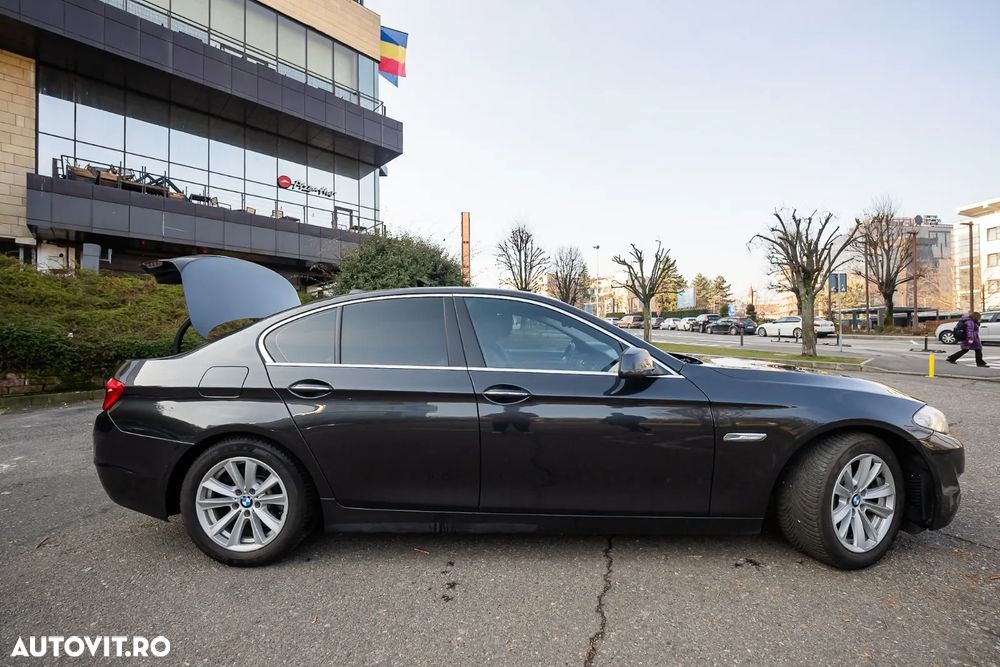 BMW Seria 5 520d Aut. - 7