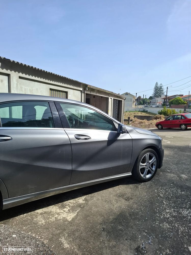 Mercedes-Benz A 200 CDI (BlueEFFICIENCY) 7G-DCT Urban - 5