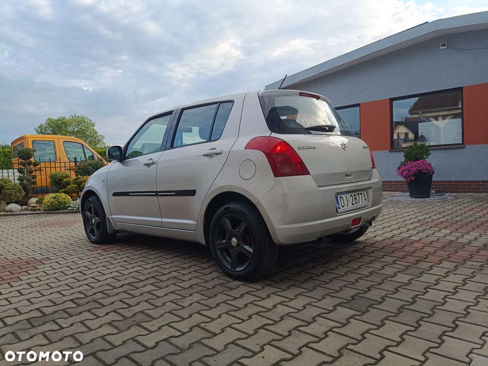 Suzuki Swift 1.3 GS / Premium 4WD - 11