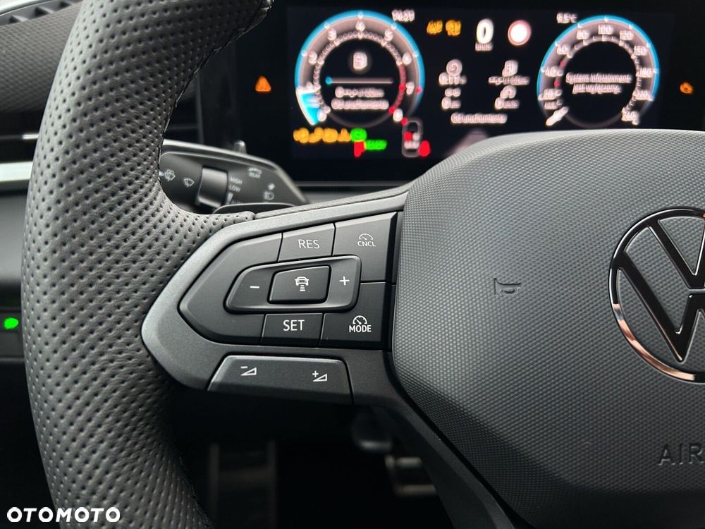 Volkswagen T-Roc 1.5 eTSI R-Line DSG - 15