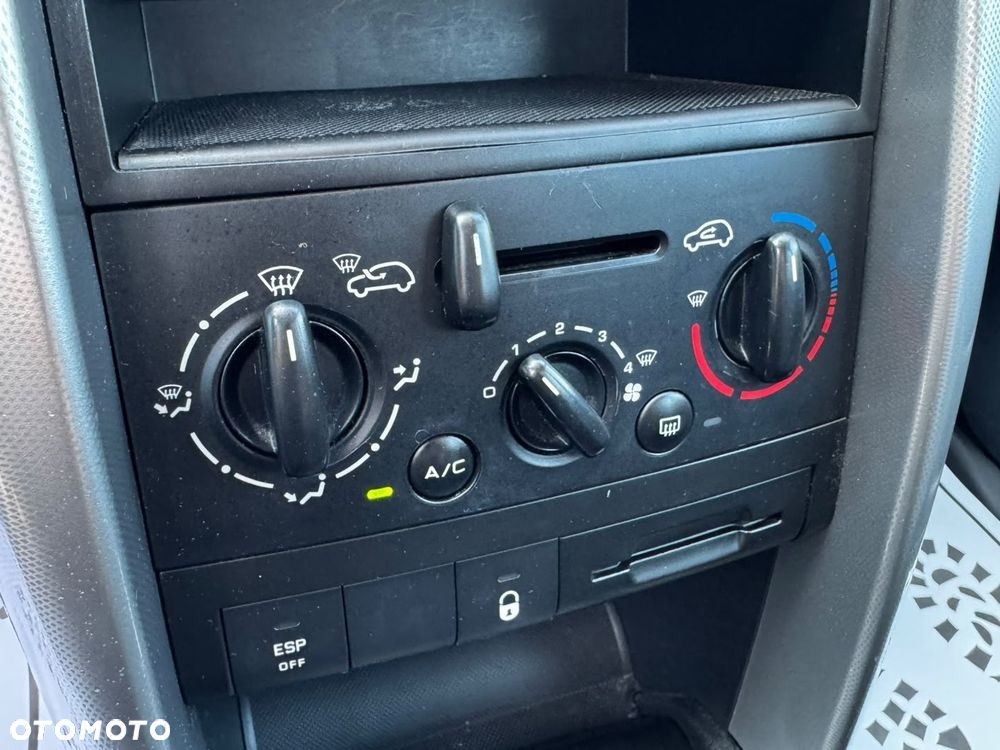 Peugeot 207 90 Sport - 18