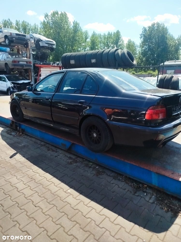 BMW E 39 na części. - 7
