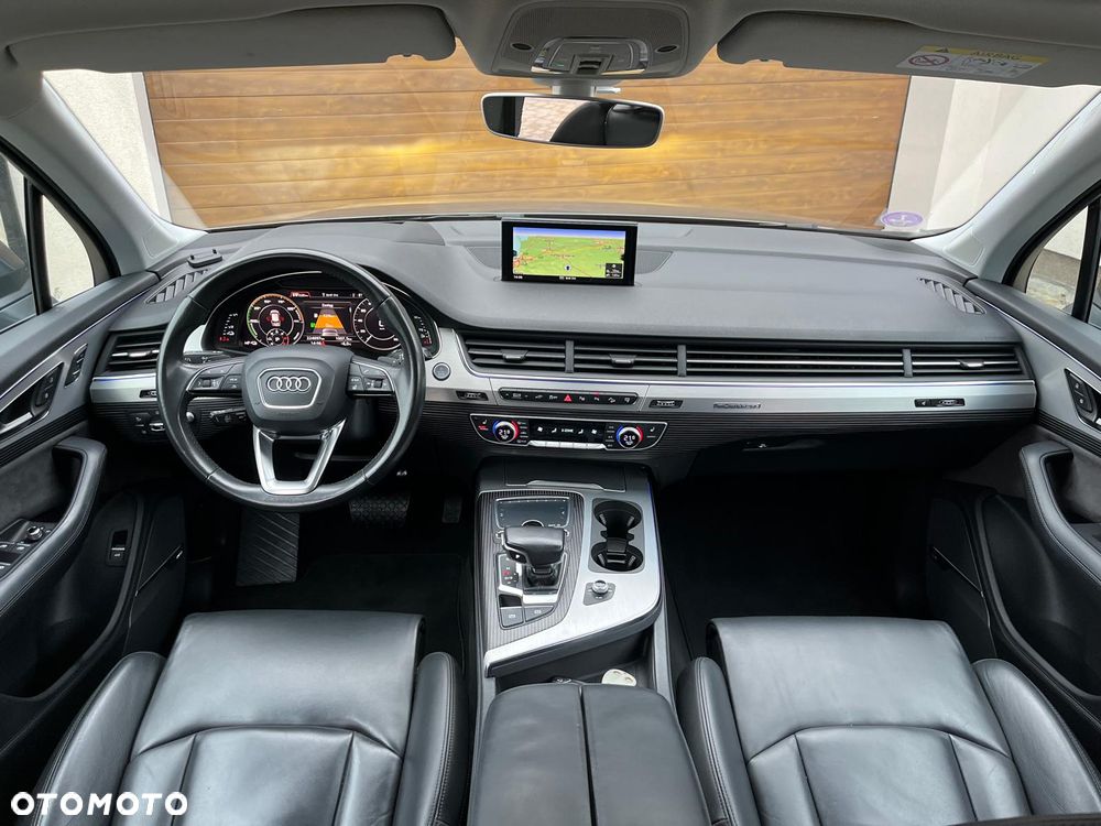 Audi Q7 - 10