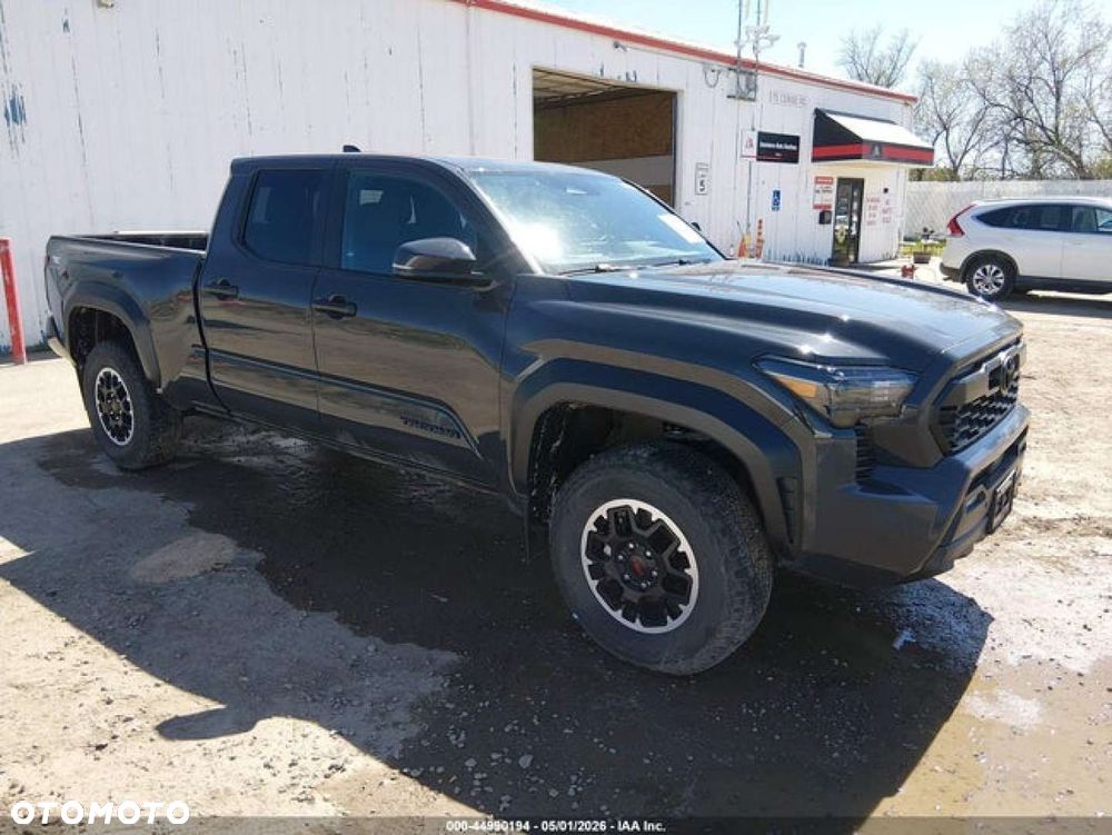 Toyota Tacoma - 7