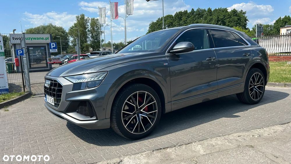 Audi Q8 - 1