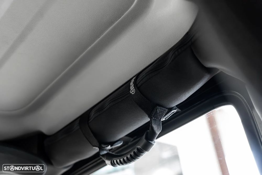 Jeep Wrangler Unlimited 2.8 CRD ATX Sahara Adventure Edition - 11