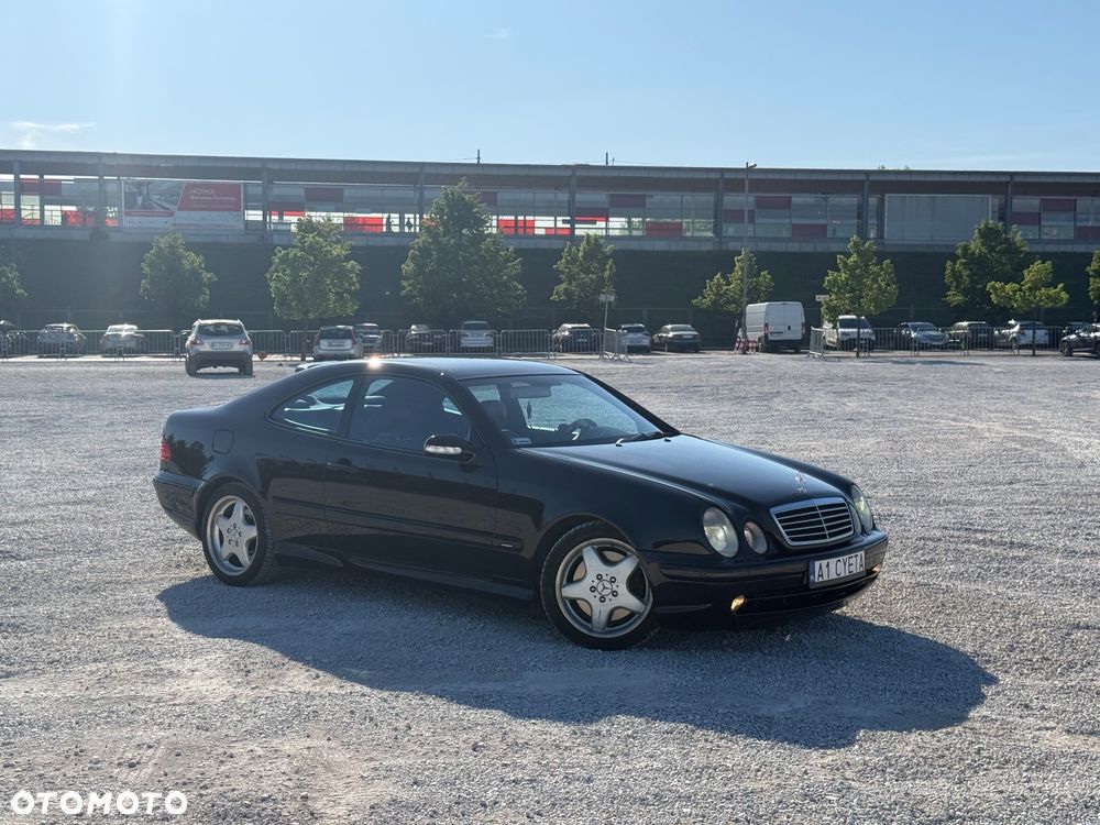 Mercedes-Benz CLK - 11
