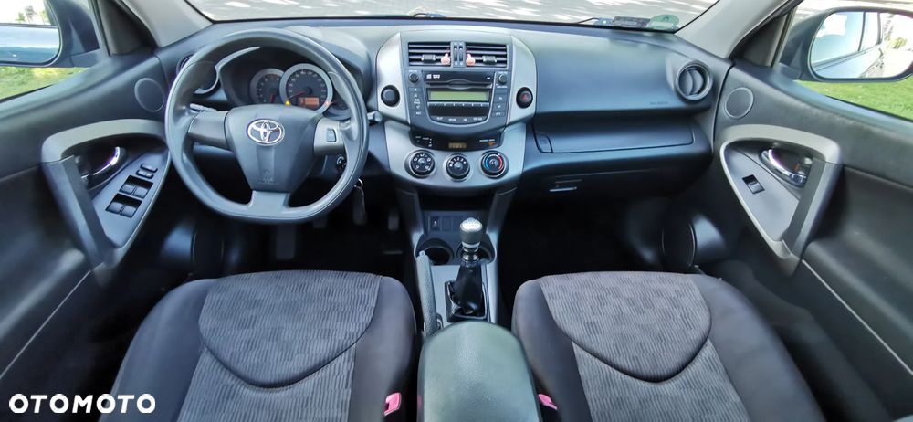 Toyota RAV4 - 13