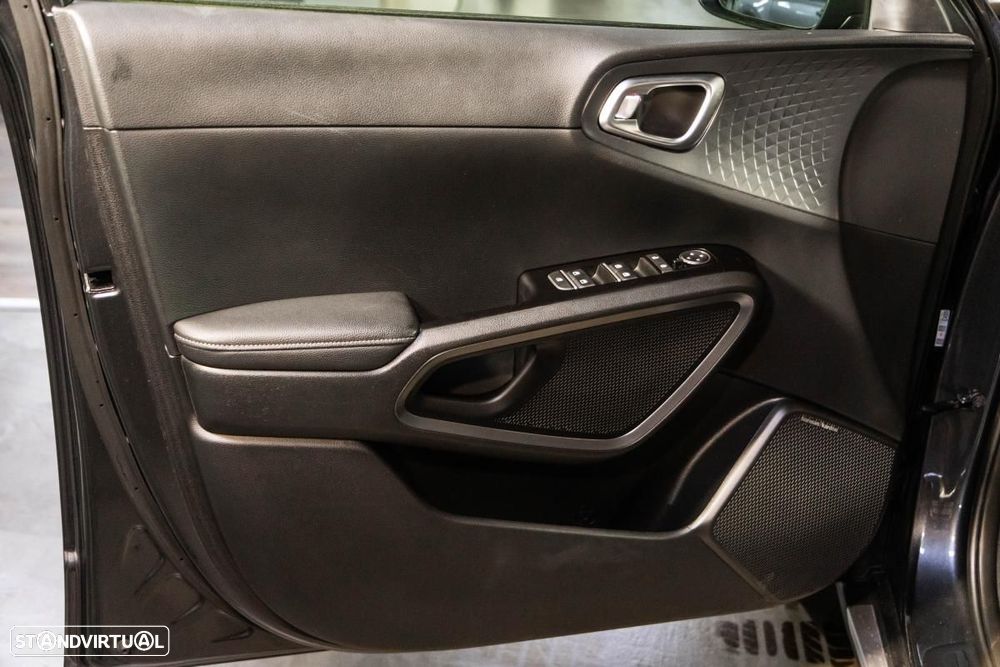 Kia e-Soul Vision - 39