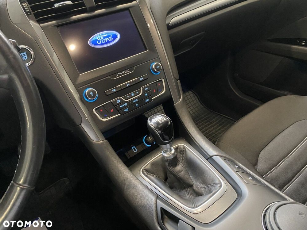 Ford Mondeo - 12