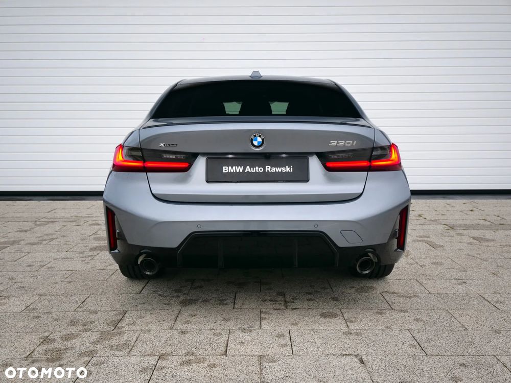 BMW Seria 3 330i xDrive M Sport sport - 11