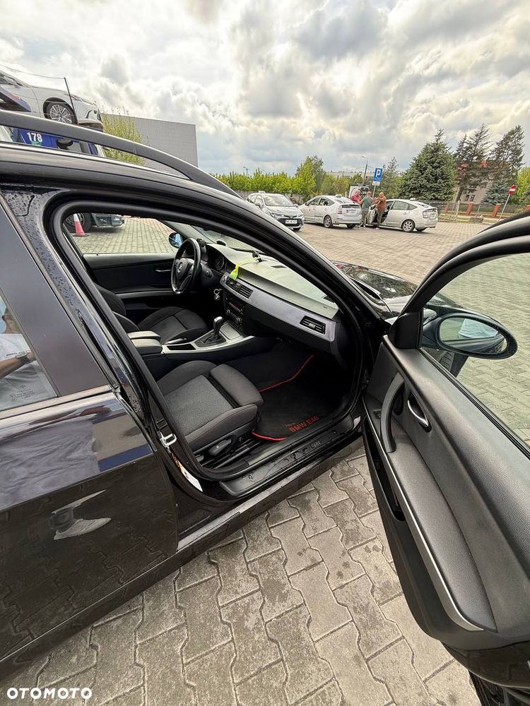 BMW Seria 3 318i - 8
