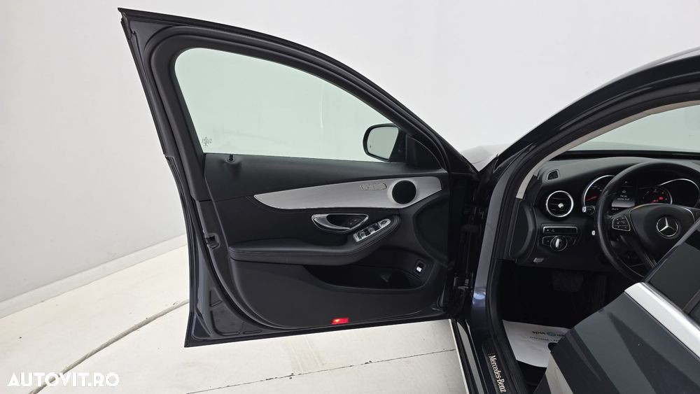 Mercedes-Benz C - 10