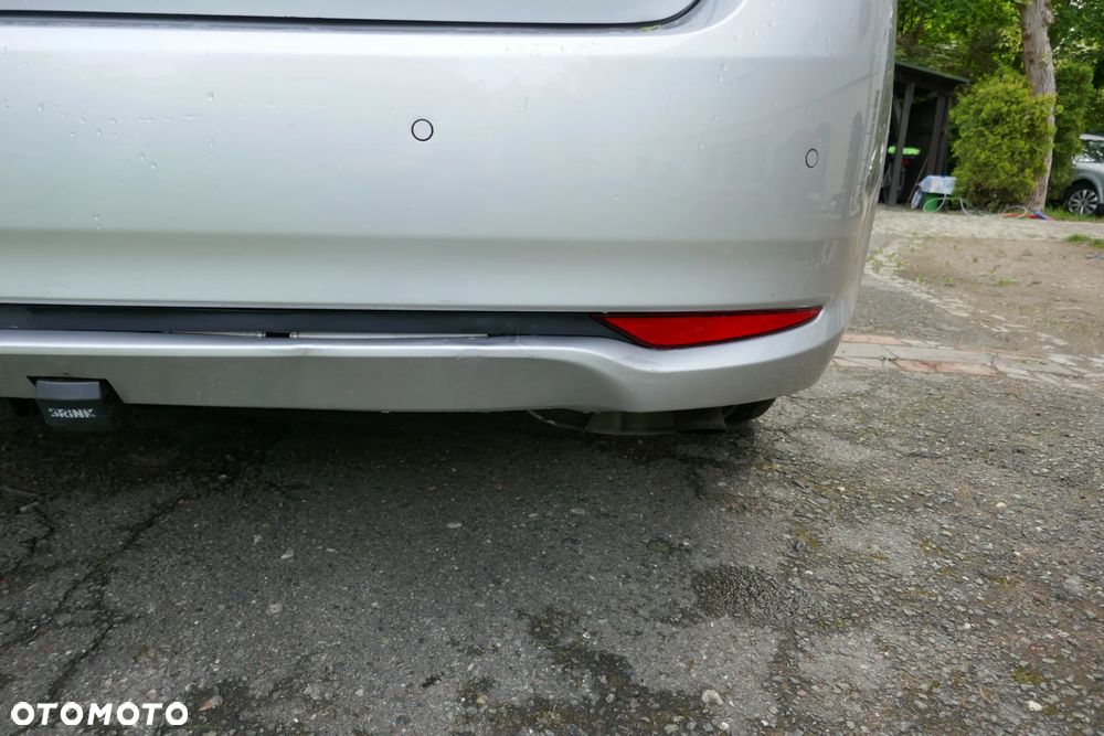 Toyota Avensis 2.0 Premium MS - 12