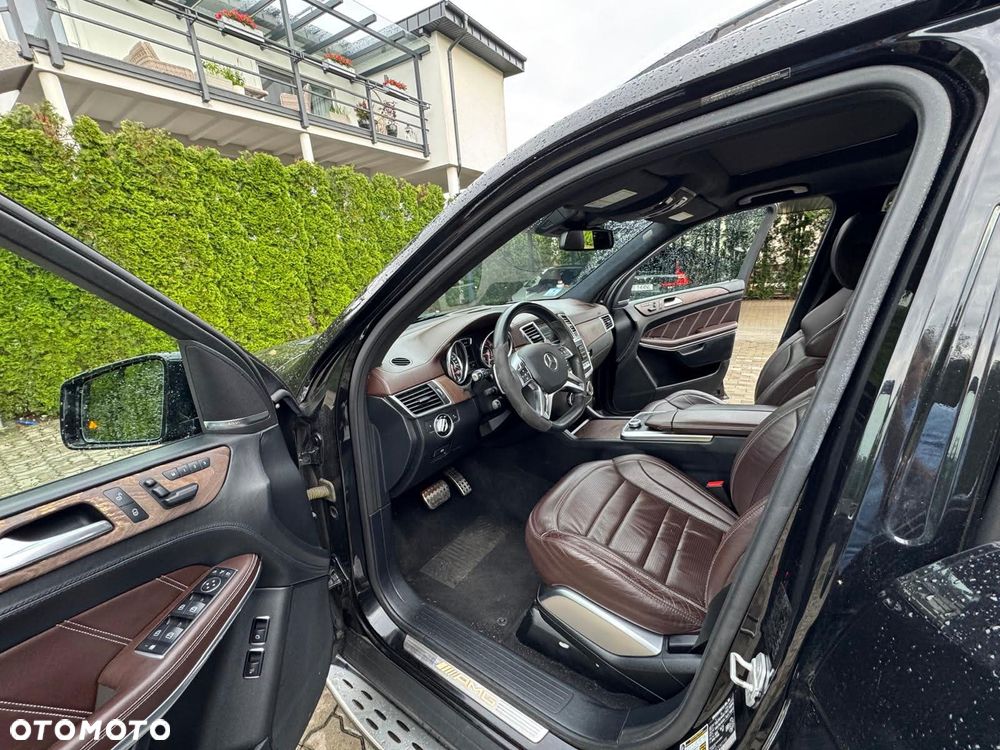 Mercedes-Benz GL - 10