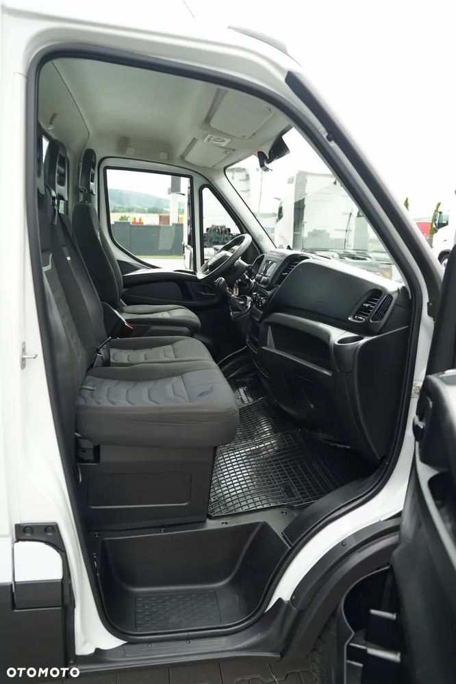 Iveco DAILY 35-160 / SKRZYNIOWY 4 M / MANUAL / BLIŹNIAK / 2020 / SPROWADZONY - 27