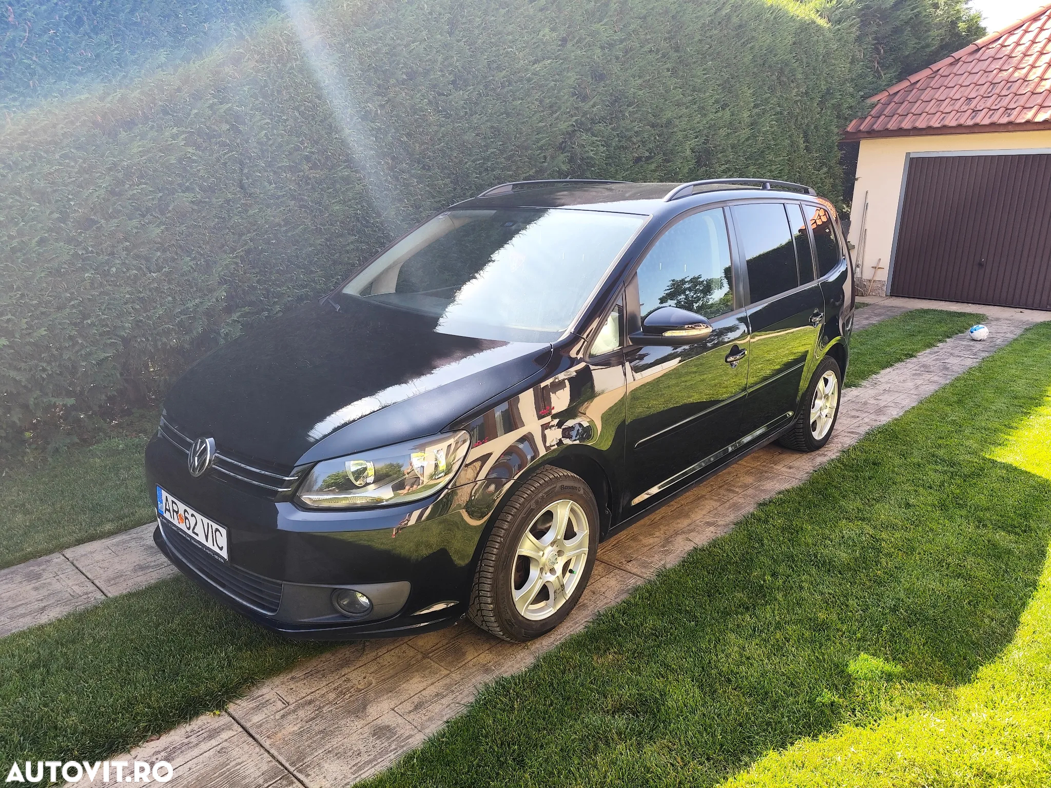 Volkswagen Touran Cross 1.6 TDI DSG - 5