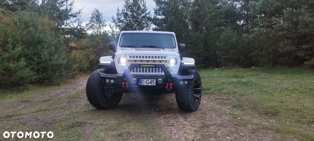 Jeep Wrangler - 10