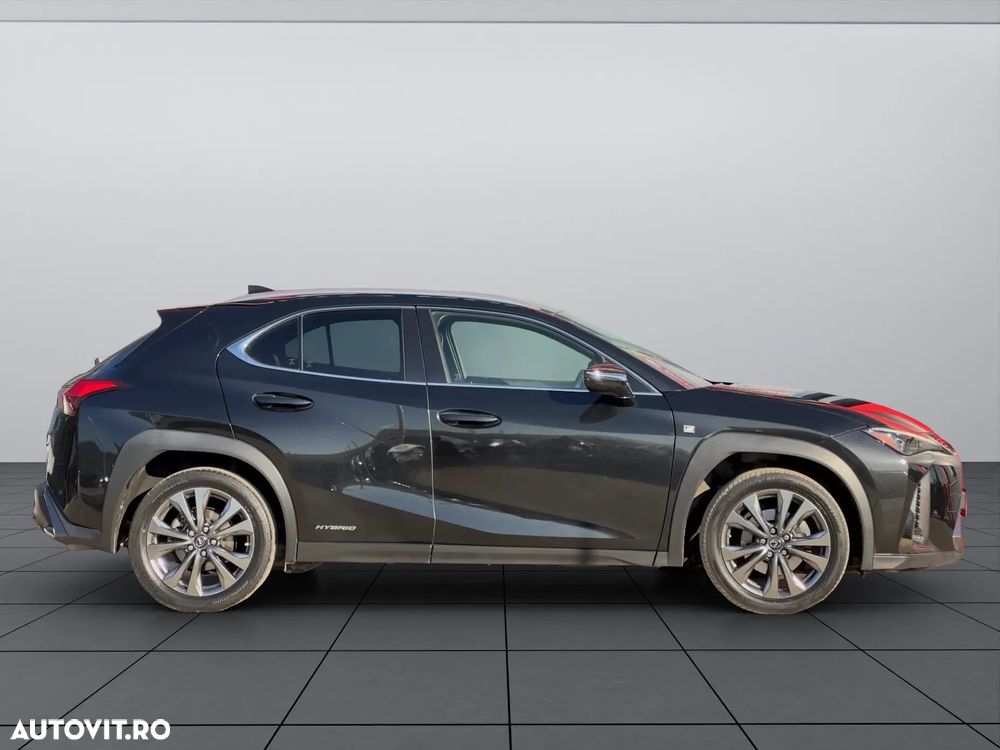 Lexus UX 250h F SPORT - 6
