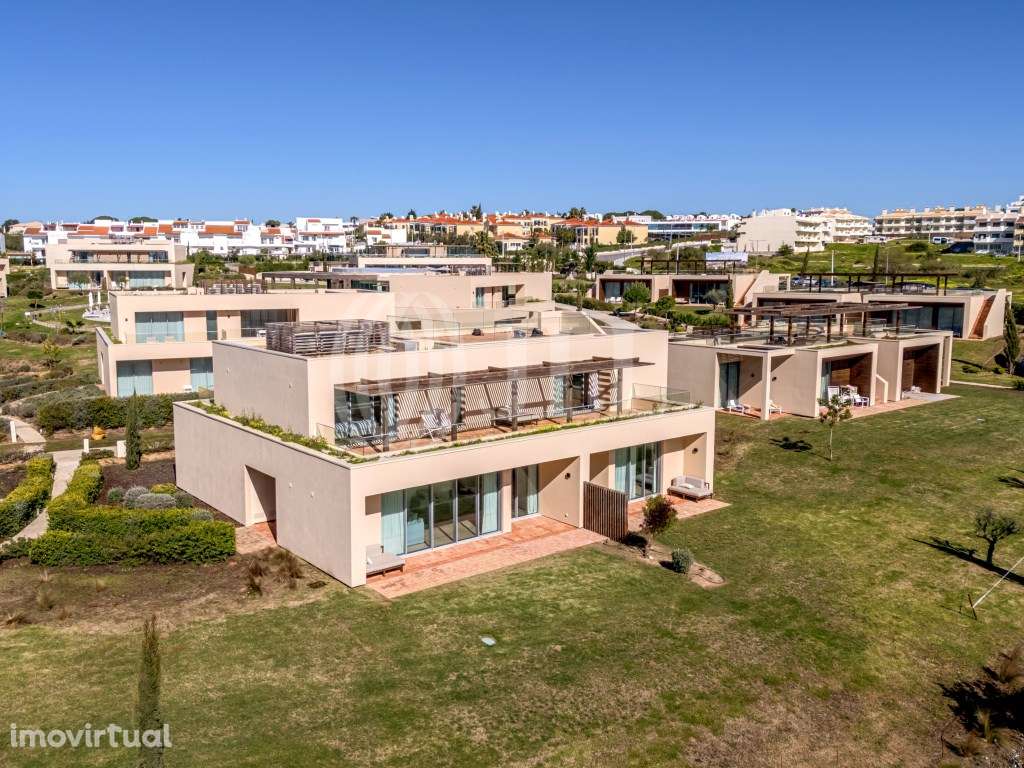 Apartamento T2, no White Shell em Porches, Algarve - Grande imagem: 2/38
