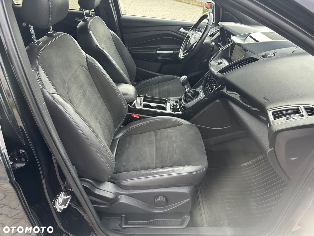 Ford Kuga 2.0 TDCi AWD ST-Line - 27