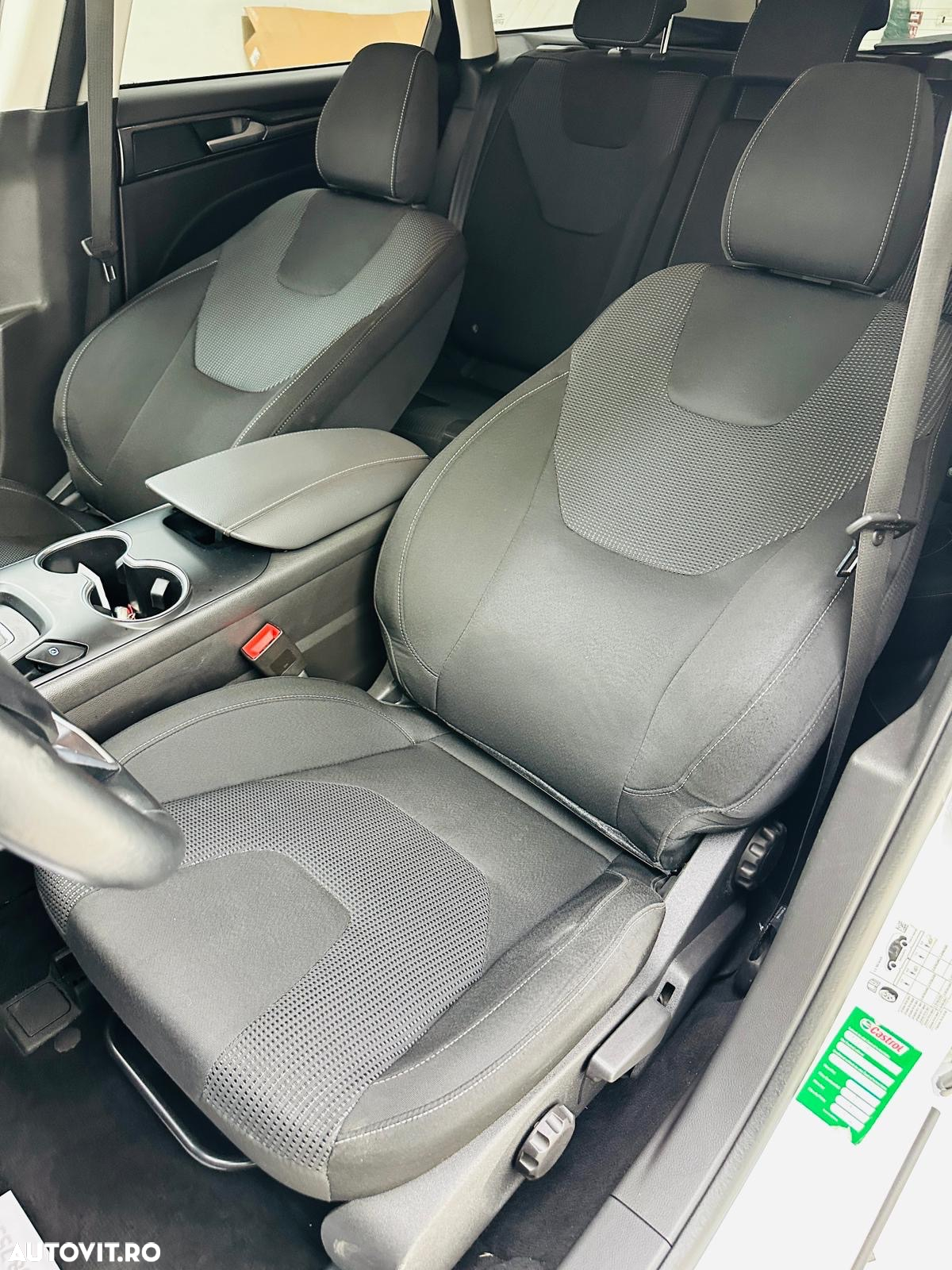 Ford Mondeo - 23