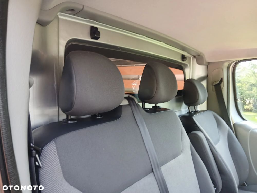 Renault TRAFIC - 12