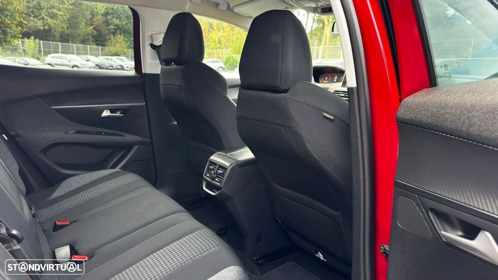 Peugeot 3008 1.5 BlueHDi Active - 33