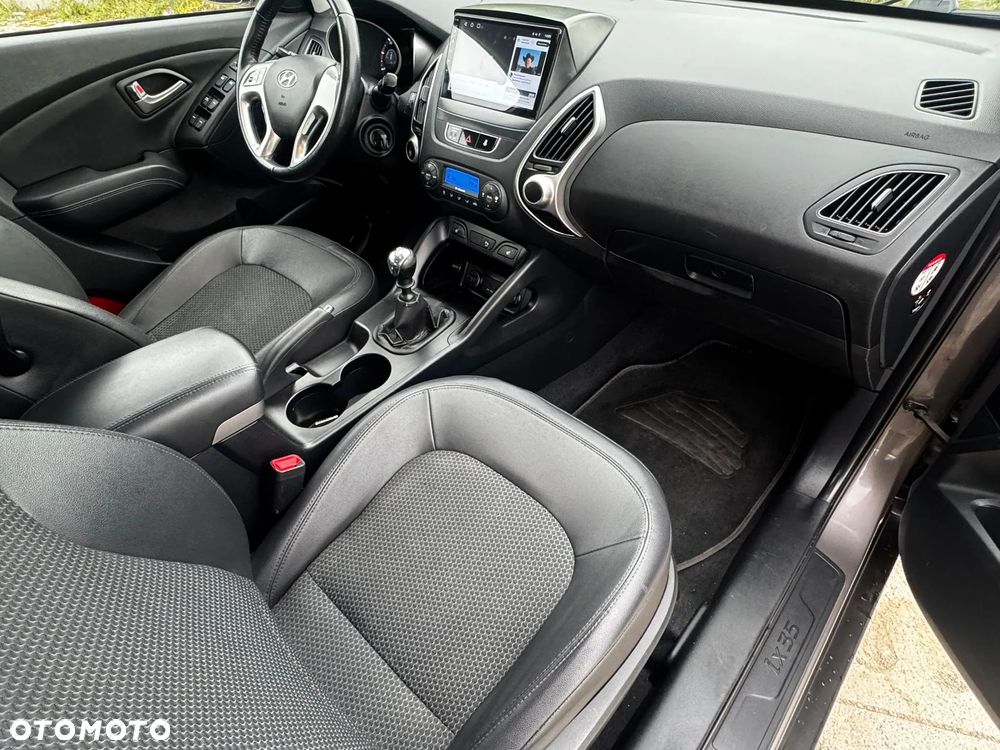 Hyundai ix35 2.0 CRDi Premium 2WD - 10