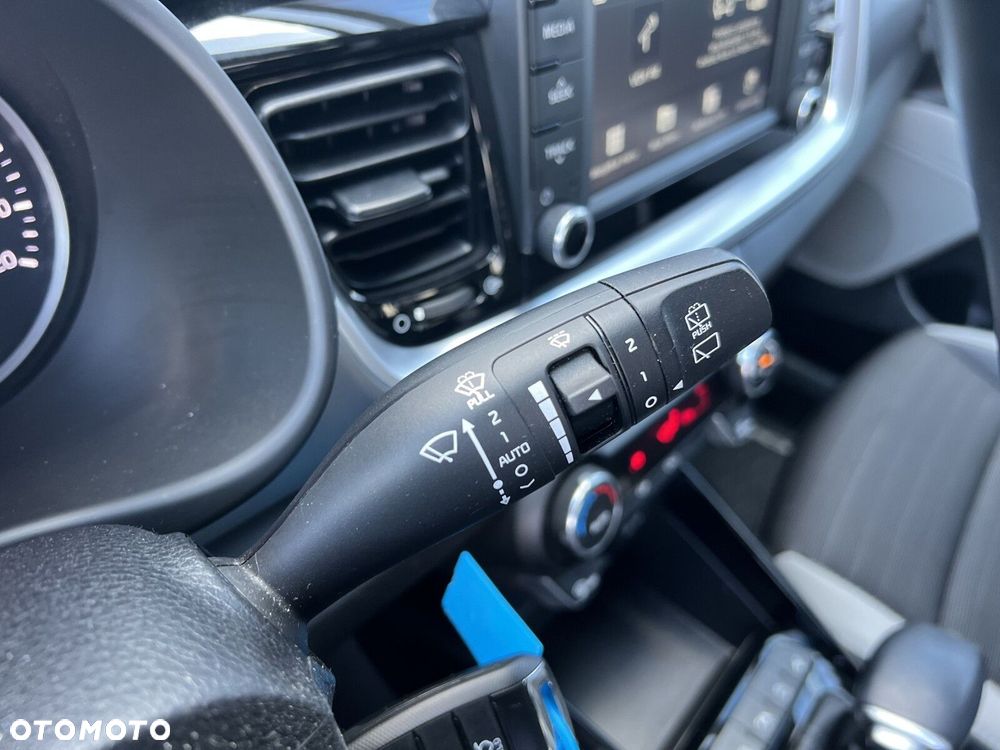 Kia Stonic 1.0 T-GDI L - 12