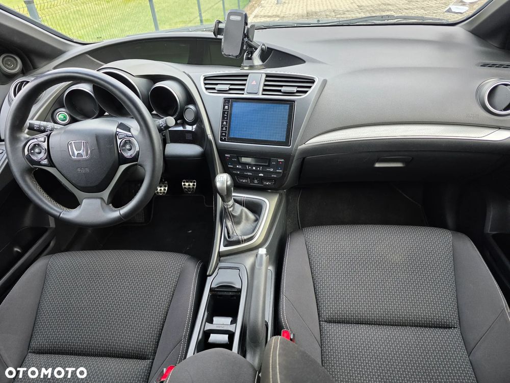 Honda Civic 1.6 i-DTEC Comfort Black Edition - 16
