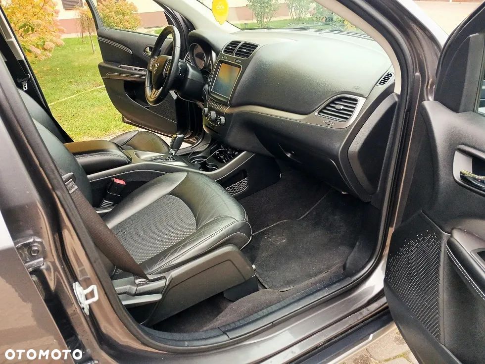 Dodge Journey - 12