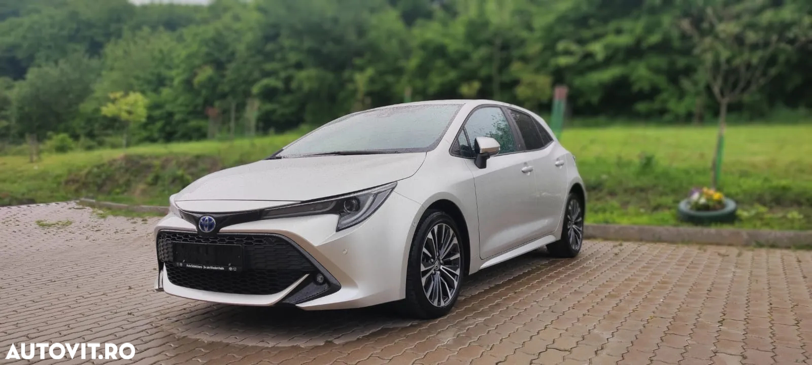 Toyota Corolla - 12