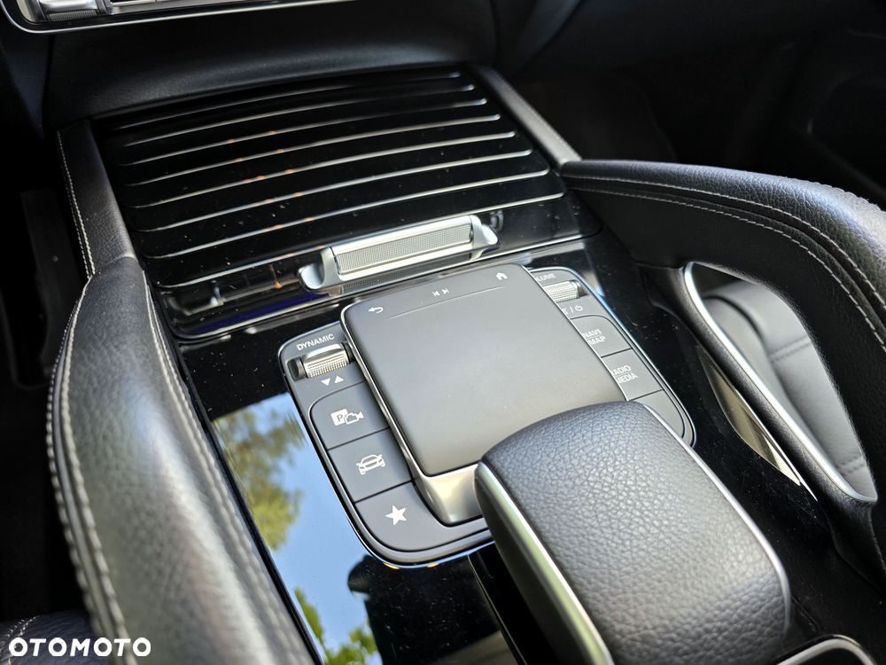 Mercedes-Benz GLE - 21