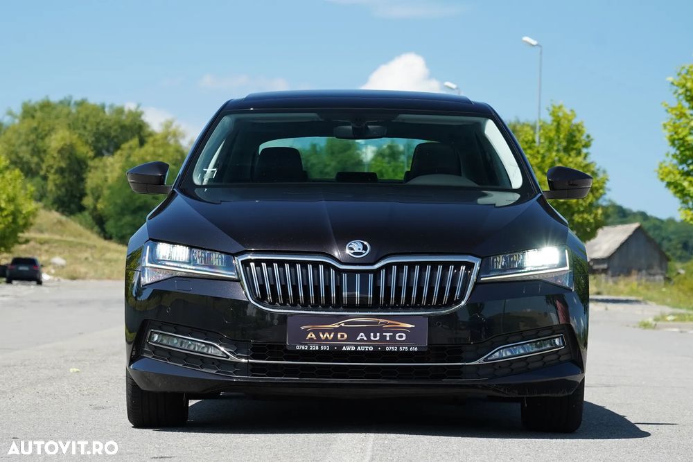 Skoda Superb 2.0 TDI DSG Premium Edition - 19